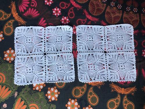 Paar gehaakte kleedjes, voor nachtkastjes, handgemaakt25cm, Huis en Inrichting, Tafelkleden, Zo goed als nieuw, Vierkant, Binnen