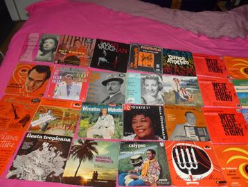 44 leuke vinyl singles oudjes beschikbaar voor biedingen