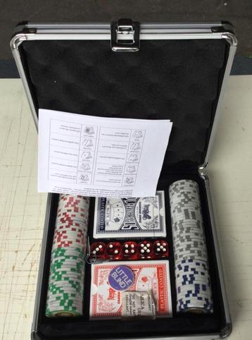 Poker spel in aluminium Koffer Spel 2 beschikbaar voor biedingen