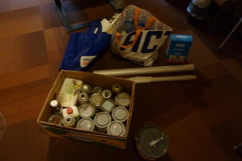 Gratis ophalen in Venlo: verf- en behangspullen, deels nieuw, Doe-het-zelf en Verbouw, Verf, Beits en Lak, Gebruikt, Verf, Minder dan 5 liter