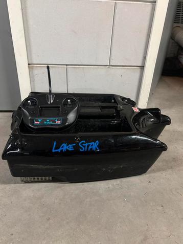 Lake star voerboot (defect) beschikbaar voor biedingen