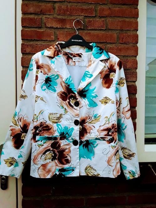 Prachtige zomer colbert van Richi, M40 gebloemd, Kleding | Dames, Jasjes, Kostuums en Pakken, Zo goed als nieuw, Jasje, Maat 38/40 (M)