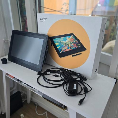 Wacom Cintiq 16 met verstelbaar standaard, Computers en Software, Tekentablets, Refurbished, Bedraad, Ophalen