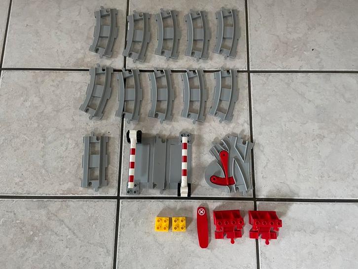 Duplo 10882 Treinrails /Ger.v.Spits, Kinderen en Baby's, Speelgoed | Duplo en Lego, Zo goed als nieuw, Duplo, Ophalen of Verzenden