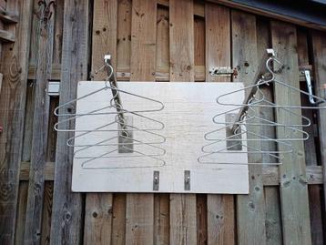 kapstok design Tomfa beschikbaar voor biedingen