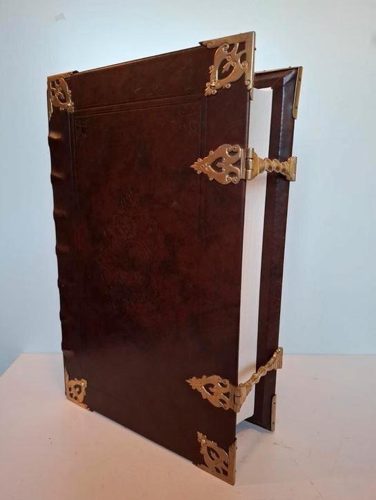 facsimile statenbijbel,
Ravesteijn, Anno 1657, 't Amsteldam, Antiek en Kunst, Antiek | Boeken en Bijbels, Ophalen of Verzenden