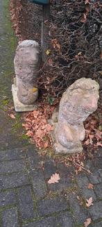 2 stenen leeuwen., Tuin en Terras, Tuinbeelden, Ophalen, Gebruikt, Steen, Dierenbeeld