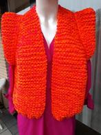 Nieuw handgebreid Fuchia/Oranje Gilet model Kiro by Kim, Ophalen of Verzenden, Nieuw, Oranje
