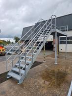 Stalen trap met bordes gegalv. Hoog 2,76 mtr. Nob149, Ophalen, Zo goed als nieuw, 2 tot 4 meter