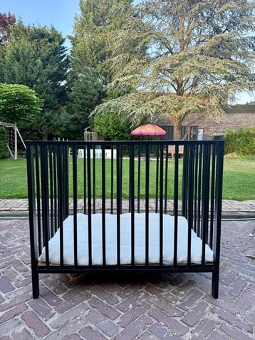 Box met boxkleed van Baby’s Only beschikbaar voor biedingen
