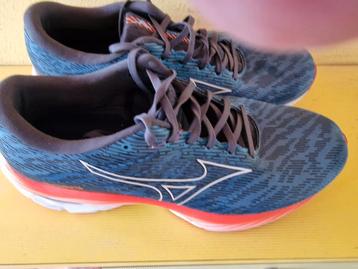 Mizuno Wave Rider 26 maat 45 nieuw 55 euro. beschikbaar voor biedingen