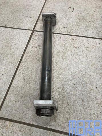 Achteras Suzuki GSXR 600 en 750 K1 2000 - 2003 GSX-R achterw beschikbaar voor biedingen