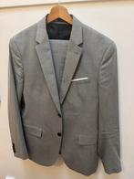 Zara Grijs Pak - Maat M, Kleding | Heren, Kostuums en Colberts, Ophalen of Verzenden, Zo goed als nieuw, Maat 48/50 (M), Grijs