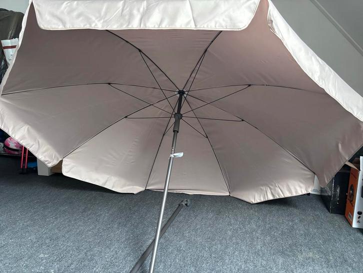 Zo Goed Als Nieuwe Stokparasol - Kantelbaar, Tuin en Terras, Parasols, Zo goed als nieuw, Stokparasol, 2 tot 3 meter, Kantelbaar