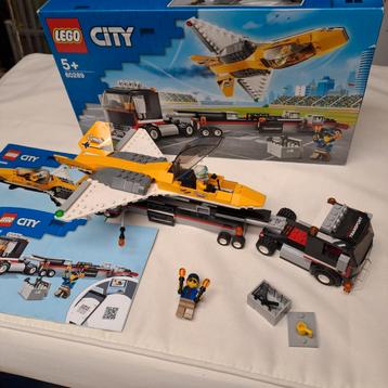 LEGO City 60289 Vliegtuigtransport beschikbaar voor biedingen