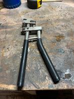 Plaatstaal pons en verzettang i.z.g.st, Ophalen of Verzenden, Zo goed als nieuw