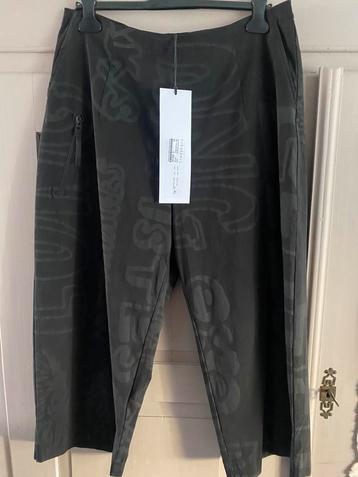 Zwarte nieuwe broek 2024 Rundholz mt. XL beschikbaar voor biedingen