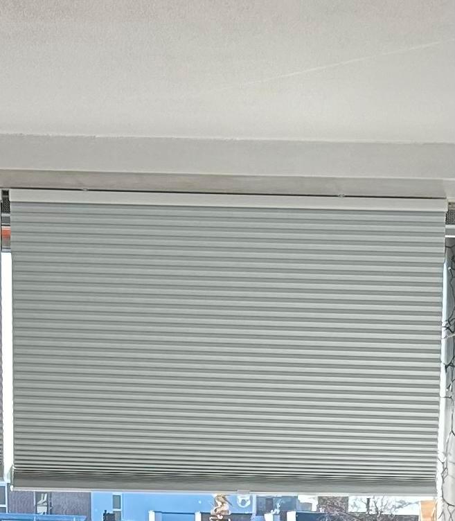 Ikea TRIPPEVALS plisségordijn wit 120x195cm, Huis en Inrichting, Stoffering | Gordijnen en Lamellen, Zo goed als nieuw, 150 tot 200 cm