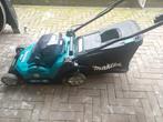 Makita grasmaaier DLM382Z met 2 x 18V - 6Ah (volle) accu's, Ophalen, Gebruikt