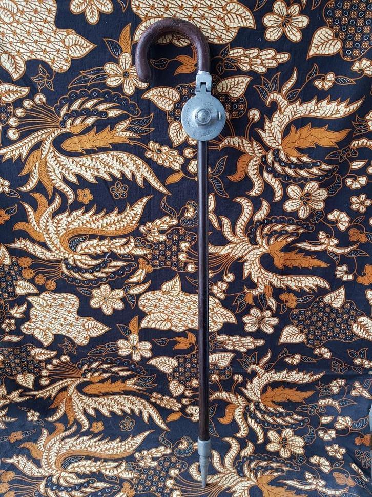 Mooie antieke wandelstok met zitting uit Engeland 84 cm., Antiek en Kunst, Antiek | Woonaccessoires, Ophalen of Verzenden