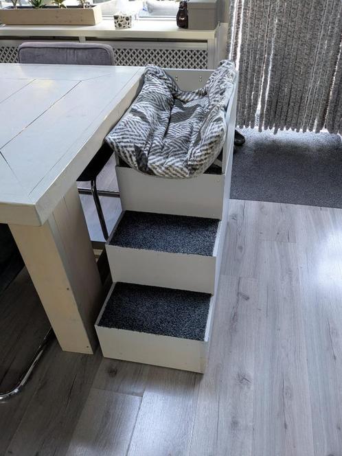 honden mand / bank met trap, Dieren en Toebehoren, Hondenmanden, Gebruikt, Overige, Ophalen