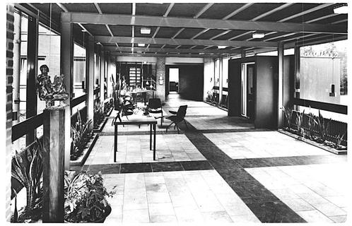956638	Lage Vuursche	1965 Utr  Koos Vorrink huis	Wederopbouw, Verzamelen, Ansichtkaarten | Nederland, Ongelopen, Utrecht, 1960 tot 1980