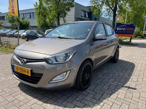 Hyundai I20 1.2i i-Motion - Airco - 5 Deurs - Lmv - Parrot, Auto's, Hyundai, Bedrijf, Te koop, i20, ABS, Airbags, Airconditioning