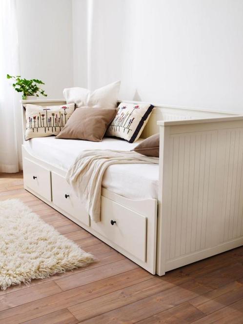 Ikea hemnes bed 200x80 cm met lade / zitbank, Huis en Inrichting, Slaapkamer | Bedden, Zo goed als nieuw, Eenpersoons, 90 cm, 210 cm