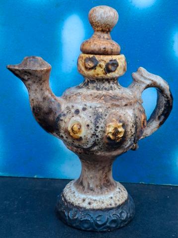 Dümler & Breiden. Theepot . Ca 1950. 32 cm. *Zie tekst.  beschikbaar voor biedingen