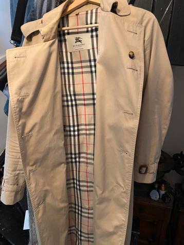 Burberry dames trenchcoat,in zeer goede staat beschikbaar voor biedingen