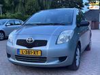Toyota Yaris 1.3 VVTi Terra, Airco, Elek. ramen, APK., Voorwielaandrijving, Stof, Gebruikt, Zwart