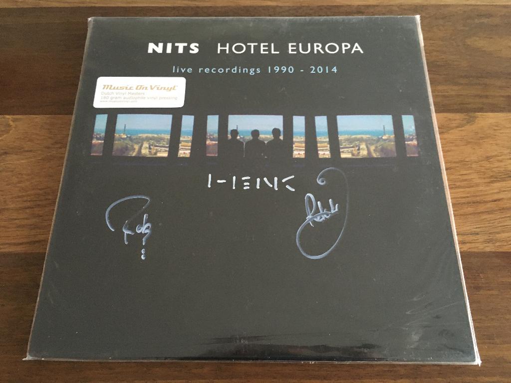 Vinyl 2LP Nits Hotel Europa Live GESIGNEERD NIEUW, Ophalen of Verzenden, Nieuw in verpakking, 12 inch