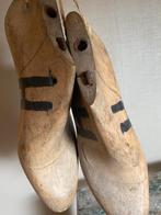Stoere industriële schoenleesten, Ophalen