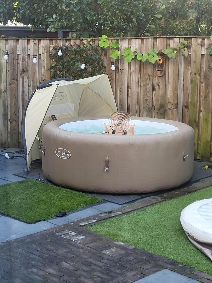 PureSpa Bubble Massage Jacuzzi (4-persoons) - Complete Set!, Tuin en Terras, Bubbelbaden en Hottubs, Zo goed als nieuw, Opblaasbaar