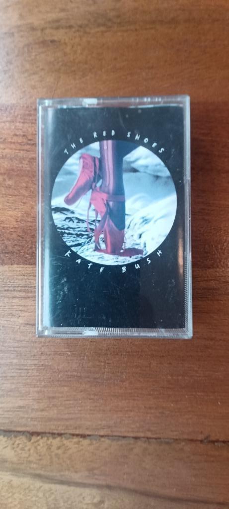 Cassette// KATE BUSH // The red shoes // 1993, Cd's en Dvd's, Cassettebandjes, Zo goed als nieuw, Origineel, Pop, 1 bandje, Verzenden