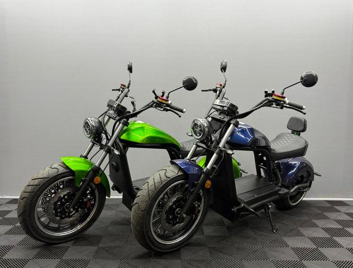2x E chopper 45km 150km nieuwstaat e-chopper e cruiser 6.0, Fietsen en Brommers, Brommers | Overige merken, Zo goed als nieuw