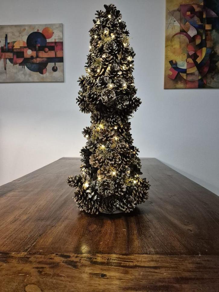 Handgemaakte dennenappel kerstboom 72 cm met LED, Diversen, Kerst, Nieuw, Ophalen