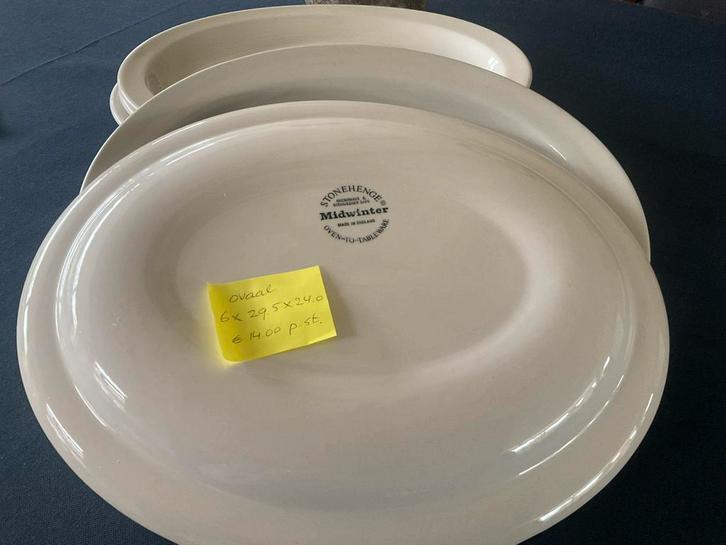 Midwinter stonehenge ovale borden, Huis en Inrichting, Keuken | Servies, Zo goed als nieuw, Bord(en), Overige stijlen, Porselein