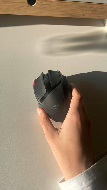 Draadloze Gaming muis beschikbaar voor biedingen