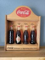 Coca Cola display met 4 antieke flesjes, Verzamelen, Merken en Reclamevoorwerpen, Ophalen of Verzenden, Zo goed als nieuw, Reclamebord