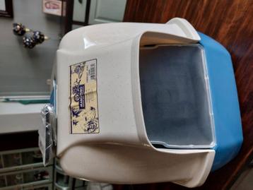 Katten bak nieuw 10 euro beschikbaar voor biedingen