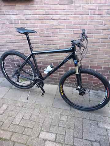 29er Kona Kanuna SL mountainbike nette staat. beschikbaar voor biedingen