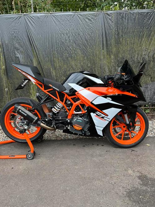 KTM RC 390 / 2020 / 2583 km! / quickshifter / zeer mooi!, Motoren, Motoren | KTM, Bedrijf, Super Sport, 12 t/m 35 kW, 1 cilinder