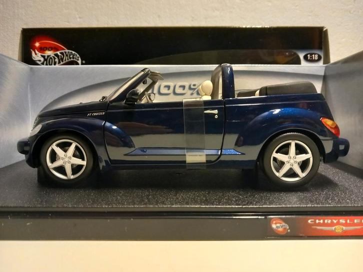 Chrysler PT Cruiser cabriolet blauw Hot Wheels 1:18 KRD, Hobby en Vrije tijd, Modelauto's | 1:18, Zo goed als nieuw, Auto, Hot Wheels