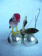 Leuke Gablonzer vogeltje op 3 glazen ballen, Diversen, Kerst, Ophalen of Verzenden, Gebruikt
