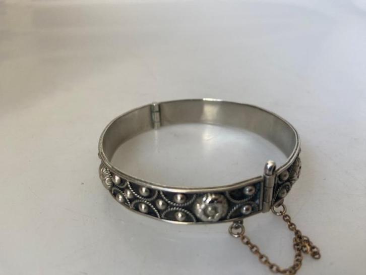 Zeeuwse oud zilveren armband, Antiek en Kunst, Antiek | Goud en Zilver, Zilver, Ophalen of Verzenden