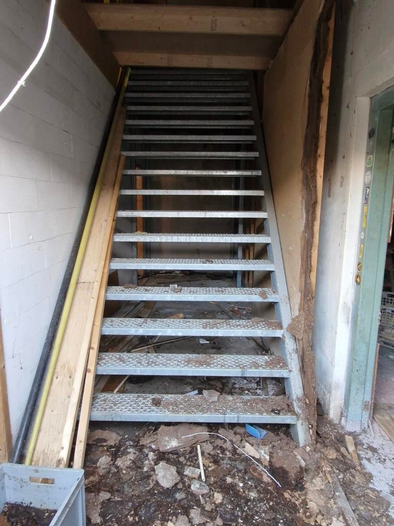 Trap, Doe-het-zelf en Verbouw, Ladders en Trappen, Ophalen of Verzenden, Zo goed als nieuw, Trap, 2 tot 4 meter