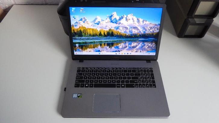 Asus VivoBook laptop met Intel Core i7 processor, Computers en Software, Windows Laptops, Zo goed als nieuw, 17 inch of meer, HDD