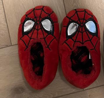 Spiderman slof sloffen rood schoen schoenen pantoffels 26 27 beschikbaar voor biedingen