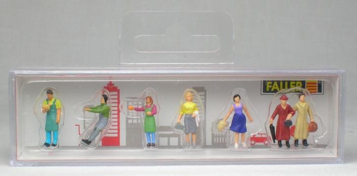 Faller: figuren voor winkel of markt., Hobby en Vrije tijd, Modeltreinen | H0, Nieuw, Brug, Tunnel of Gebouw, Gelijkstroom of Wisselstroom